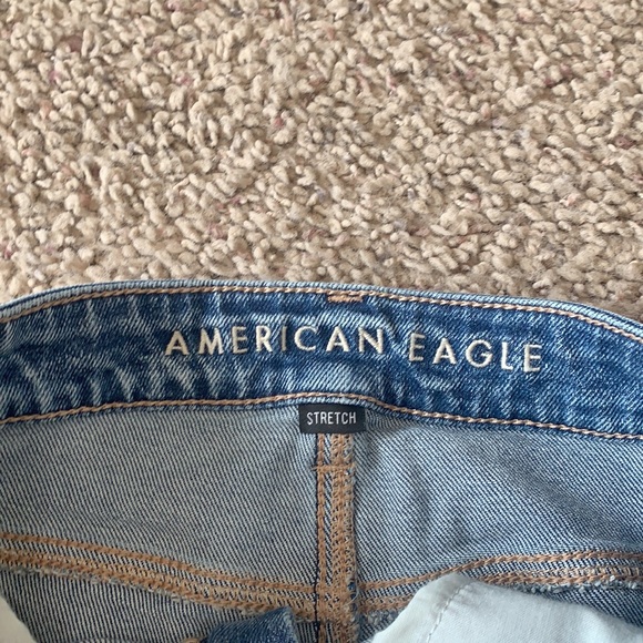 AE Stretch Straight Mom Jeans Size 6 Short - Picture 8 of 10